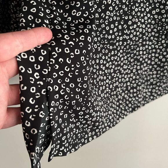 Vintage 90’s abstract black and white button blouse retro unique eclectic - Picture 8 of 10